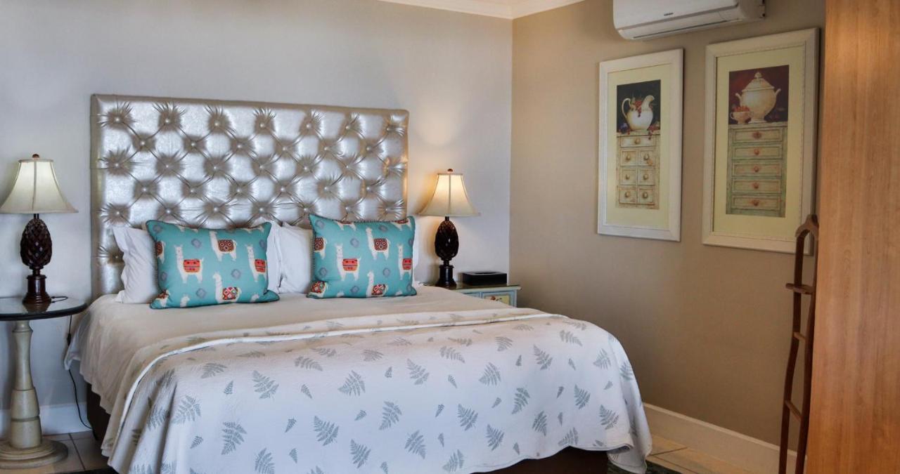 On The Beach Guesthouse Jeffreys Bay Extérieur photo