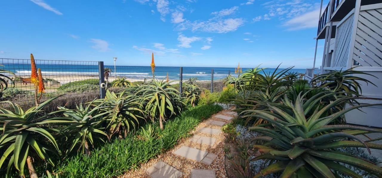 On The Beach Guesthouse Jeffreys Bay Extérieur photo
