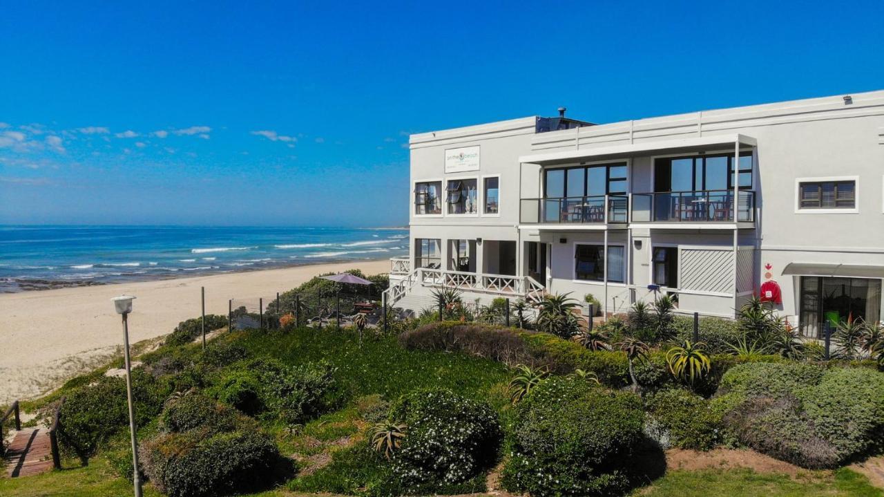 On The Beach Guesthouse Jeffreys Bay Extérieur photo