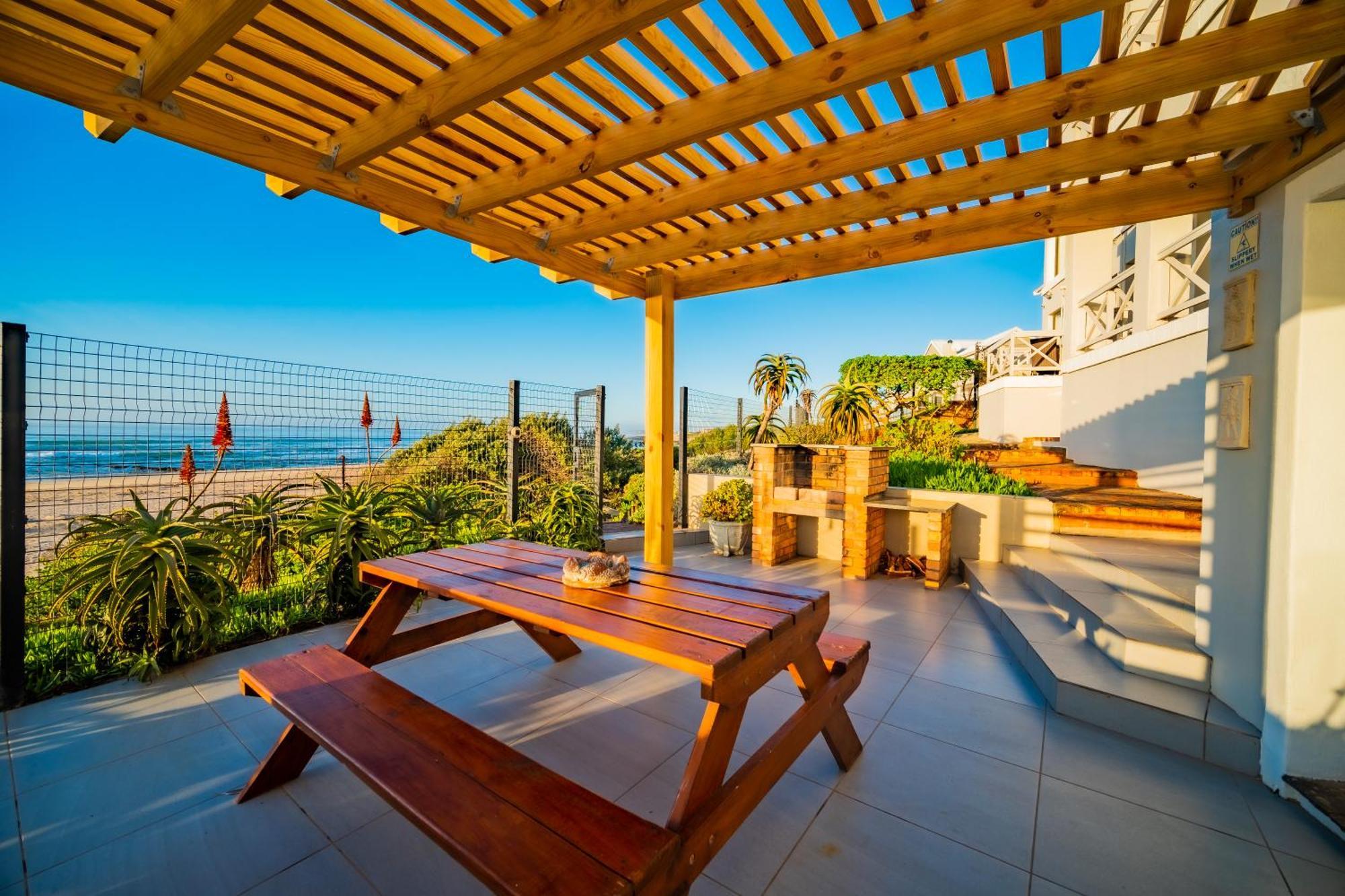 On The Beach Guesthouse Jeffreys Bay Extérieur photo
