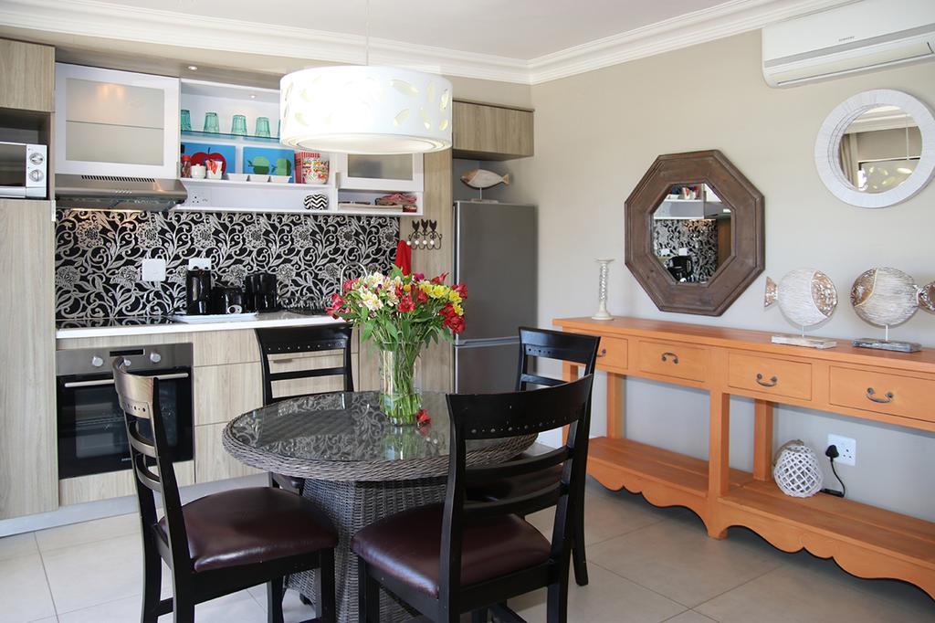 On The Beach Guesthouse Jeffreys Bay Extérieur photo